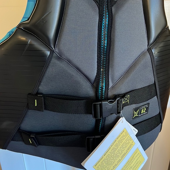 HO Code Men’s Neoprene Life Jacket NWT - Picture 5 of 7